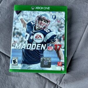 XBOX ONE Madden NFL 17 Game Disc